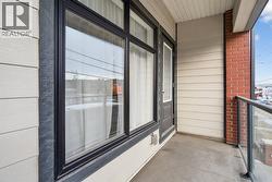 Wrap Around Balcony - 