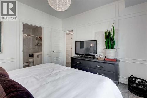 405 Cranbrook Walk Se, Calgary, AB - Indoor Photo Showing Bedroom