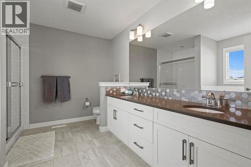 85 Mount Rae Heights, Okotoks, AB - Indoor Photo Showing Bathroom