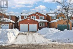 3286 THORNCREST DRIVE  Mississauga, ON L5L 4K6