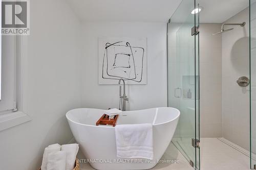 3286 Thorncrest Drive, Mississauga, ON - Indoor Photo Showing Bathroom