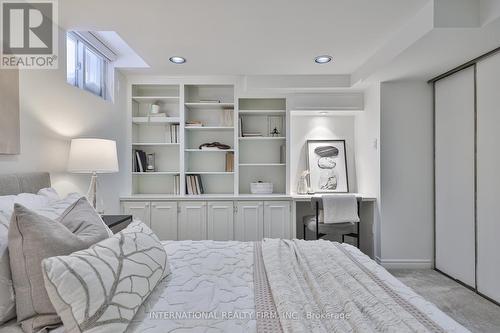 3286 Thorncrest Drive, Mississauga, ON - Indoor Photo Showing Bedroom