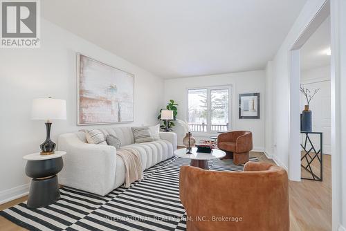 3286 Thorncrest Drive, Mississauga, ON - Indoor