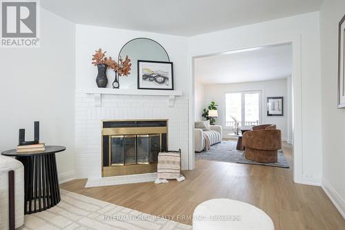 3286 Thorncrest Drive, Mississauga, ON - Indoor Photo Showing Living Room With Fireplace
