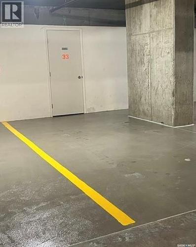 1308 902 Spadina Crescent E, Saskatoon, SK - Indoor Photo Showing Garage
