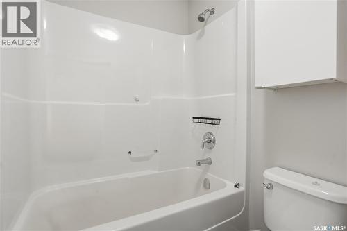 5326 Tutor Way, Regina, SK - Indoor Photo Showing Bathroom