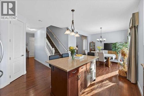 28 Evansview Manor Nw, Calgary, AB - Indoor