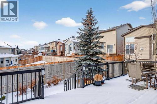 28 Evansview Manor Nw, Calgary, AB - Outdoor