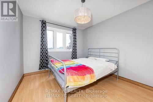 4106 Grandview Street N, Oshawa, ON - Indoor Photo Showing Bedroom