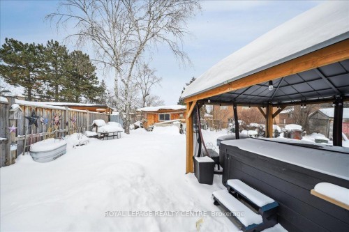 8 Judith Crescent, Brampton, ON 