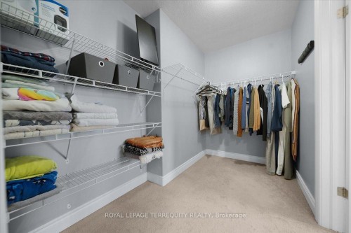 131 Maple Bush Drive, Cambridge, ON - Indoor With Storage