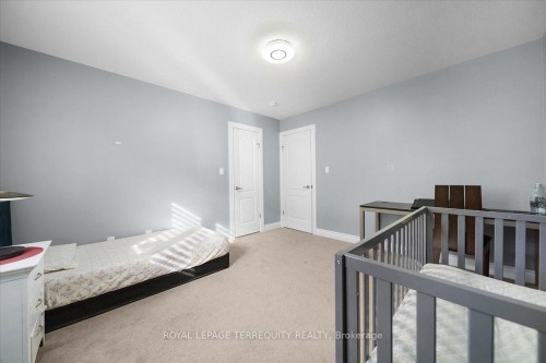 131 Maple Bush Drive, Cambridge, ON - Indoor Photo Showing Bedroom