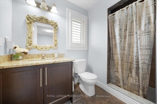 131 Maple Bush Drive, Cambridge, ON - Indoor Photo Showing Bathroom