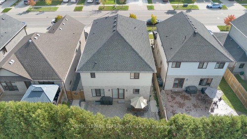 131 Maple Bush Drive, Cambridge, ON - Outdoor