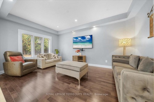 131 Maple Bush Drive, Cambridge, ON - Indoor Photo Showing Living Room