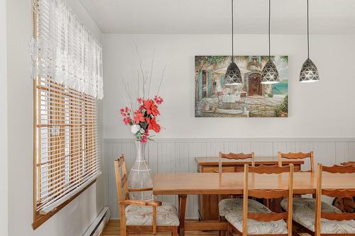 Dining room - 180 Rue Labonté, Rosemère, QC - Indoor