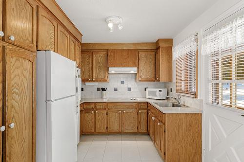Kitchen - 180 Rue Labonté, Rosemère, QC - Indoor Photo Showing Kitchen
