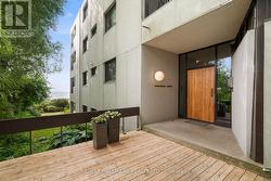 6 - 2 NURSEWOOD ROAD  Toronto, ON M4E 3R8