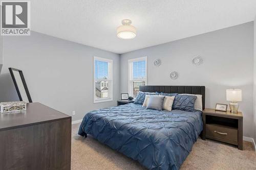 Primary bedroom - 105 Chaparral Valley Crescent Se, Calgary, AB - Indoor Photo Showing Bedroom