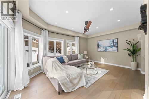 906 Audrey Place, Kitchener, ON - Indoor