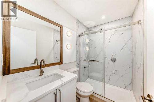 1242 Mardale Drive Ne, Calgary, AB - Indoor Photo Showing Bathroom