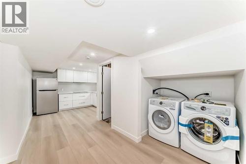 1242 Mardale Drive Ne, Calgary, AB - Indoor Photo Showing Laundry Room