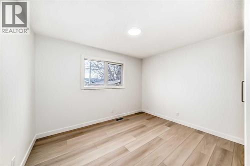 1242 Mardale Drive Ne, Calgary, AB - Indoor Photo Showing Other Room