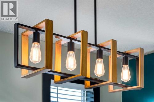 140 Stonegate Close Nw, Airdrie, AB - Indoor Photo Showing Other Room