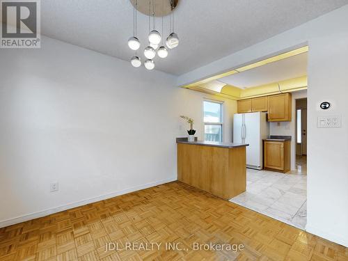 129 Appleby Crescent, Markham, ON - Indoor Photo Showing Kitchen