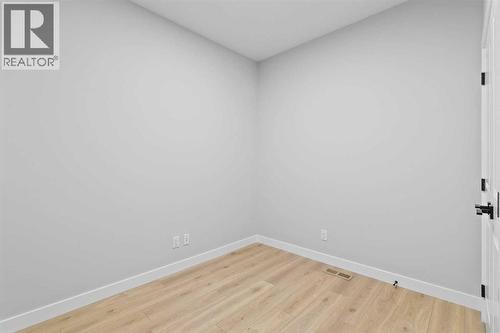 151 Belvedere Crescent Se, Calgary, AB - Indoor Photo Showing Other Room