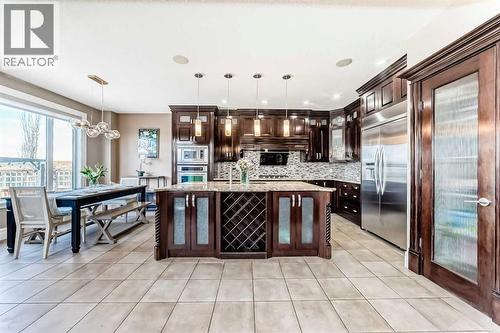 115 Wentworth Hill Sw, Calgary, AB - Indoor Photo Showing Kitchen With Stainless Steel Kitchen With Upgraded Kitchen
