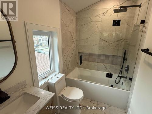 137 Bannockburn Avenue, Toronto, ON - Indoor Photo Showing Bathroom