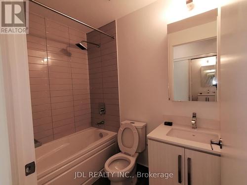 2112 - 5180 Yonge Street, Toronto, ON - Indoor Photo Showing Bathroom