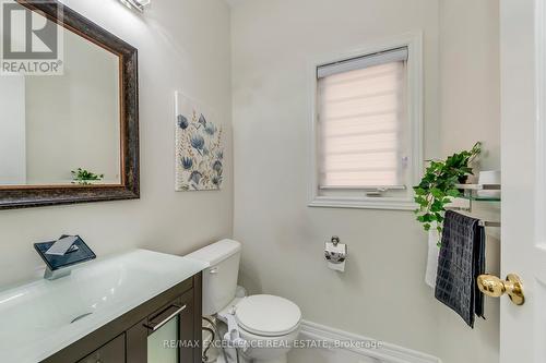 9 Natronia Trail, Brampton, ON - Indoor Photo Showing Bathroom