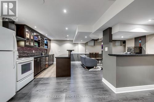 9 Natronia Trail, Brampton, ON - Indoor Photo Showing Kitchen