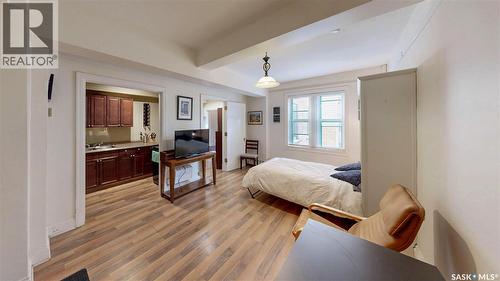 212 2305 Victoria Avenue, Regina, SK - Indoor Photo Showing Bedroom