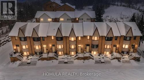 5 - 211 WOODBRIDGE AVENUE  Vaughan, ON L4L 2T1