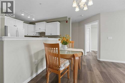 208, 6118 53 Avenue, Red Deer, AB - Indoor Photo Showing Dining Room