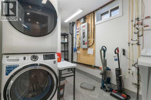 9936 Maplecreek Drive Se, Calgary, AB - Indoor Photo Showing Laundry Room