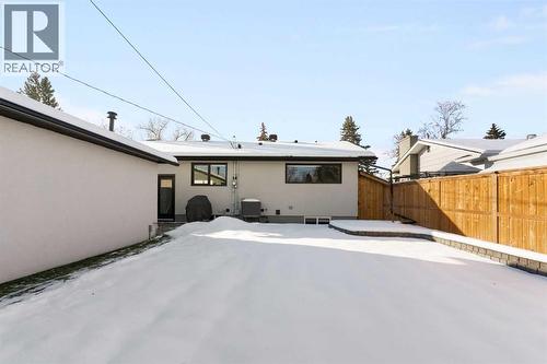 9936 Maplecreek Drive Se, Calgary, AB - Outdoor