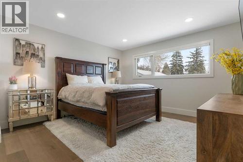 9936 Maplecreek Drive Se, Calgary, AB - Indoor Photo Showing Bedroom