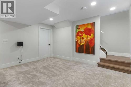 9936 Maplecreek Drive Se, Calgary, AB - Indoor Photo Showing Other Room