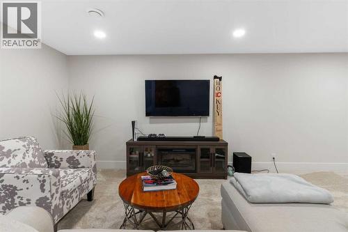 9936 Maplecreek Drive Se, Calgary, AB - Indoor Photo Showing Other Room