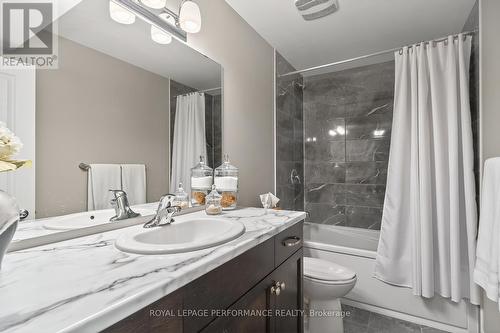 88 Des Rails Street, Clarence-Rockland, ON - Indoor Photo Showing Bathroom