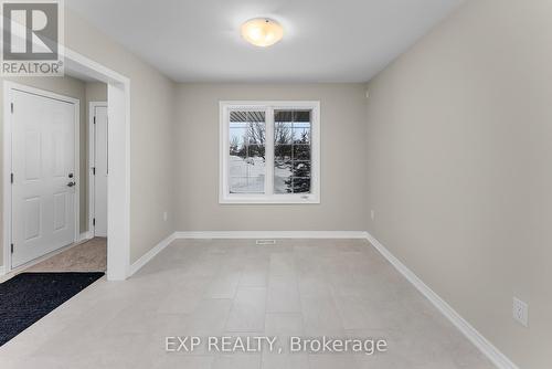 8329 Atack Court, Niagara Falls (Ascot), ON - Indoor Photo Showing Other Room
