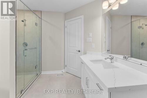 8329 Atack Court, Niagara Falls (Ascot), ON - Indoor Photo Showing Bathroom