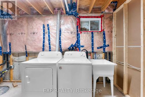 8329 Atack Court, Niagara Falls (Ascot), ON - Indoor Photo Showing Laundry Room