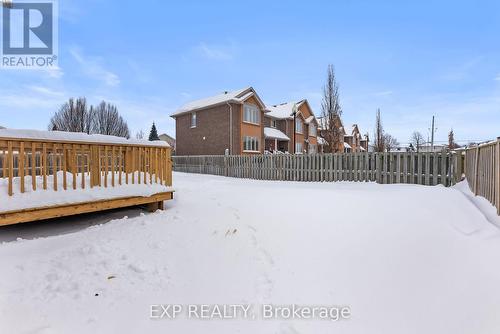 8329 Atack Court, Niagara Falls (Ascot), ON - Outdoor
