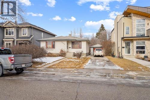 3108 28 Avenue Sw, Calgary, AB - Outdoor With Facade