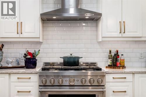 Kitchen - 327 Millview Place Sw, Calgary, AB - Indoor Photo Showing Kitchen With Upgraded Kitchen